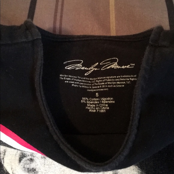 Crop top - Picture 2 of 2